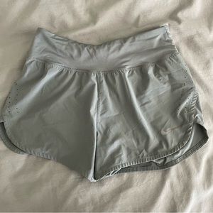 Women’s gray Nike Eclipse shorts